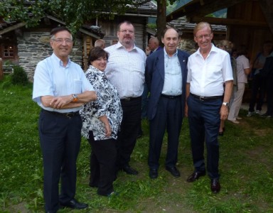 Kiwanis-Urgesteine im Museum v.re.: Walter Messner (KC Brixen). Lt.Governor DI Herbert Geisler (KC Innsbruck), Präsident Dr. Klaus Köhlertz (KC Zillertal), Monika Stickler (KC Iris-Rheintal Bregenz) und Walter Amor (KC Zillertal).