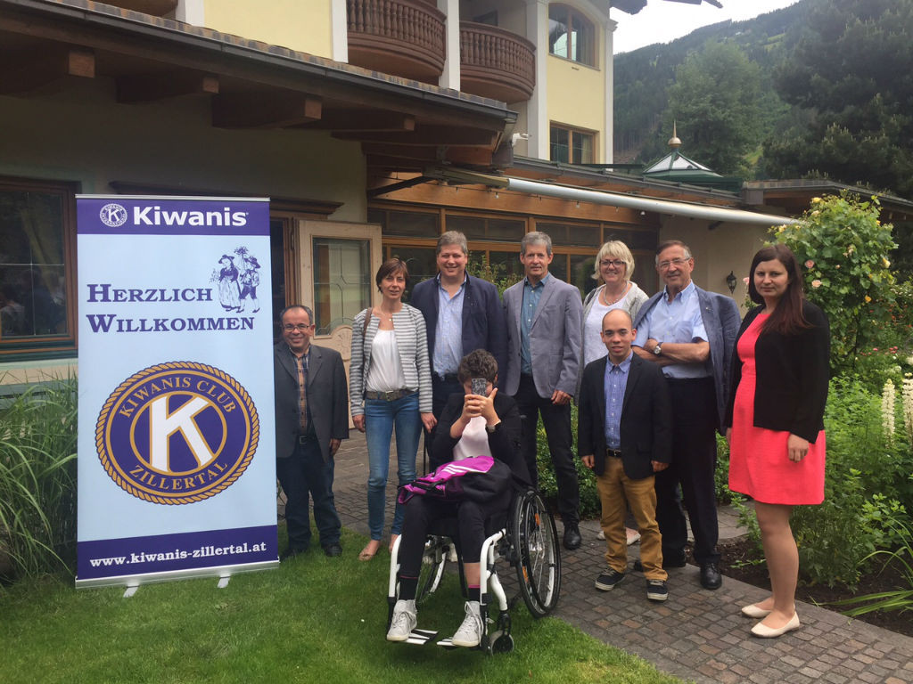 Ein kleiner Teil der Teilnehmer beim Kiwanis Frühstück im Sonnenhof